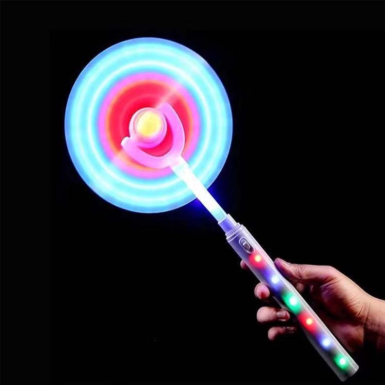 Đèn flash sáng lên cối xay gió
