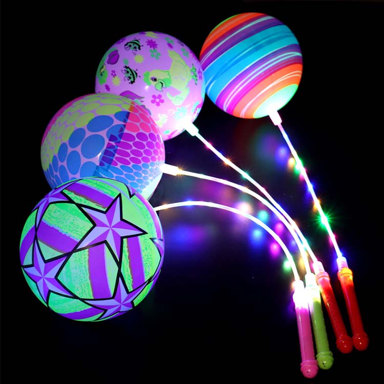 Chuỗi những quả bóng bouncy với đèn LED